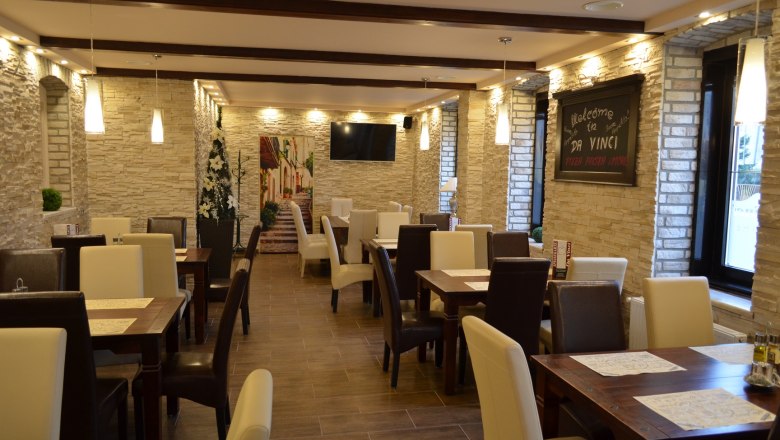 Pizzeria Da Vinci - dining room of the restaurant
