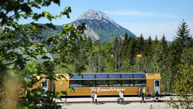 Enjoy the mountain panorama on the Mariazell railway, © weinfranz.at