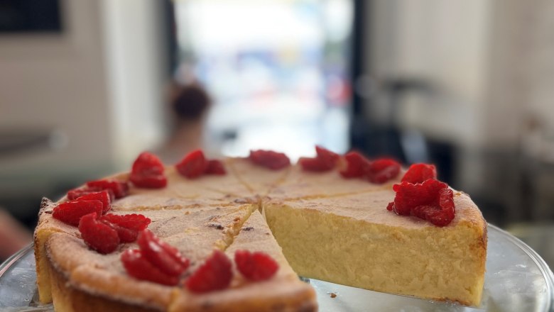 Caf&eacute; Schubert pastry shop, &copy; Caf&eacute; Schubert