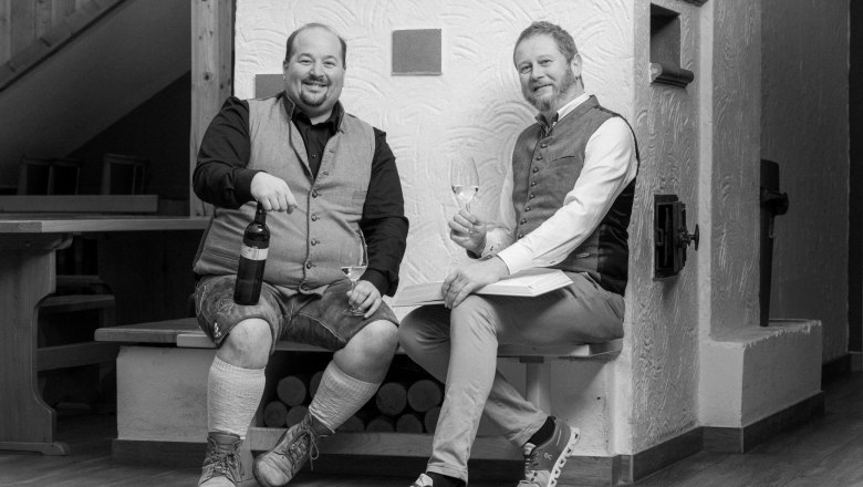 k&uuml;hstein.HAUS - the hosts, &copy; Uwe Hausleitner & Thomas Kalchhauser