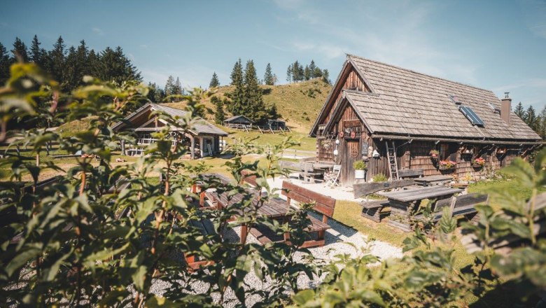 Seven huts, &copy; Gerald Demolsky