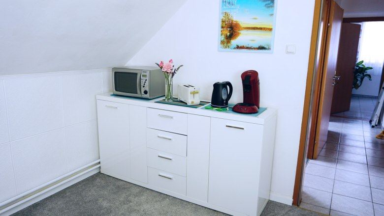 Kitchen, © Mag Jacqueline Hauser