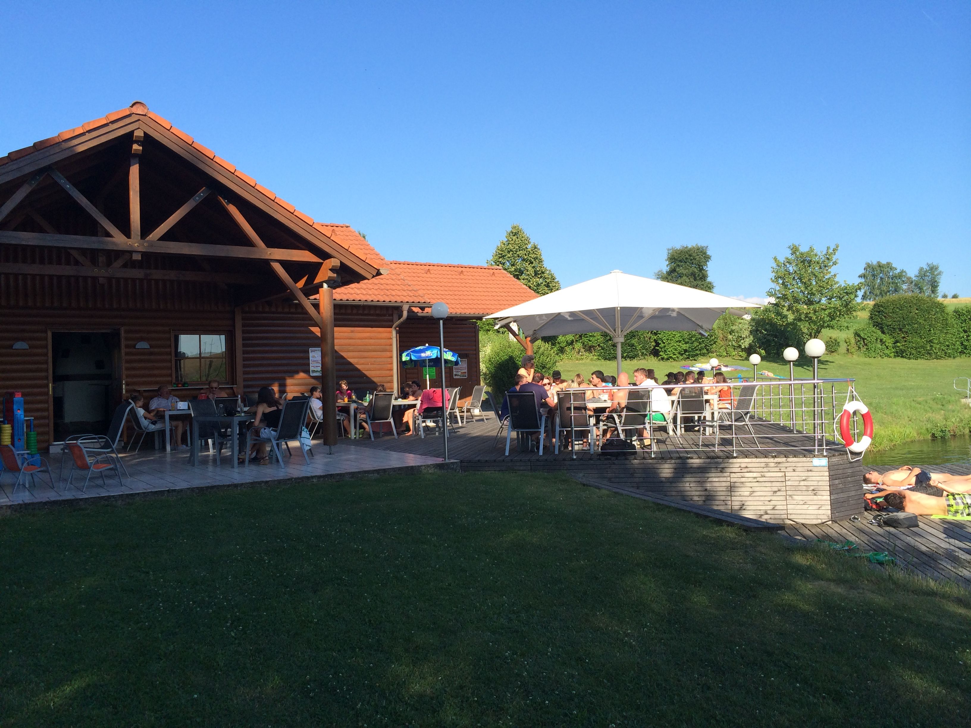 Restaurant "Teichzeit" at the bathing pond