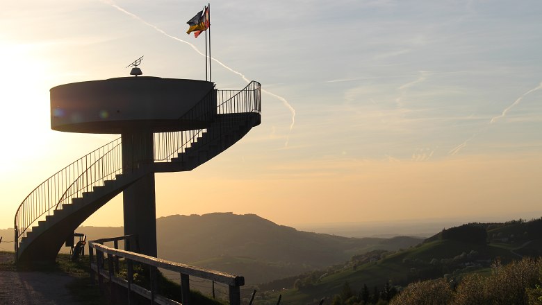 Voralpenblick viewing platform at 730 meters above sea level, © Pöchacker - Mostviertel Tourismus