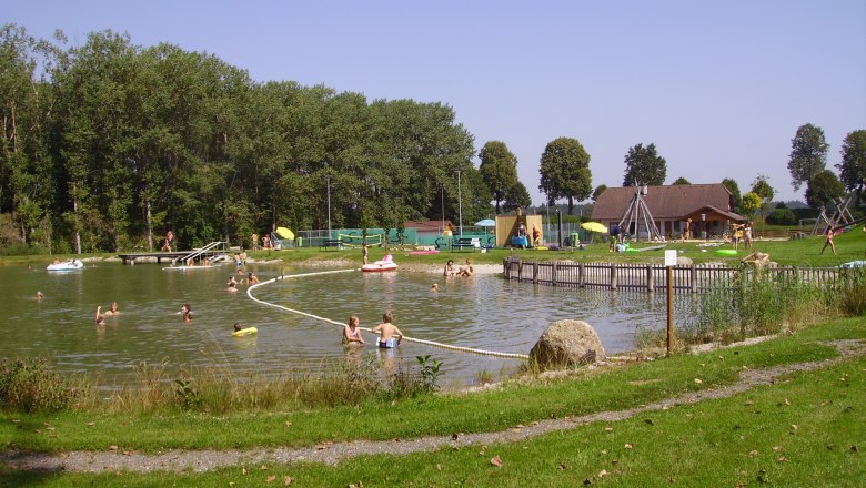 Pond view, © Marktgemeinde Hirschbach
