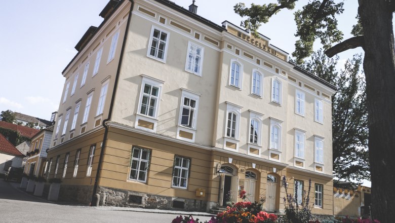 Exterior view of the old school, © Philip Baumgartner