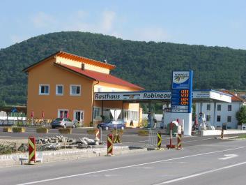 Robineau filling station in Paudorf
