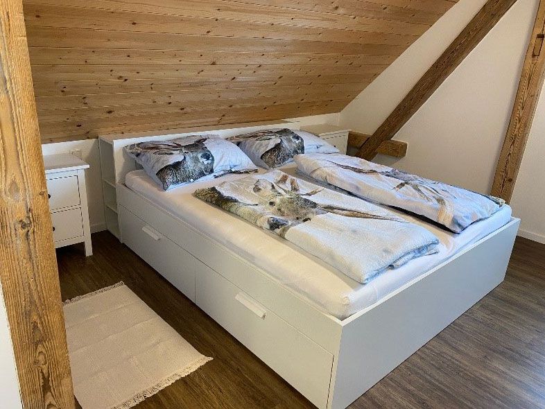 Bed-sitting room