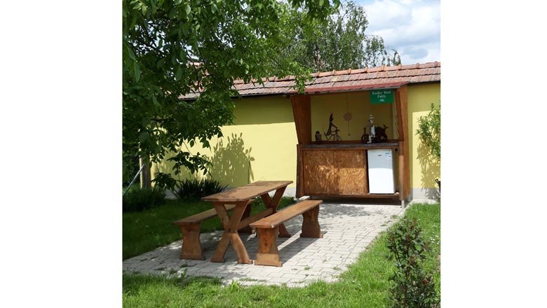 Rafing rest stop, &copy; Maria Pably