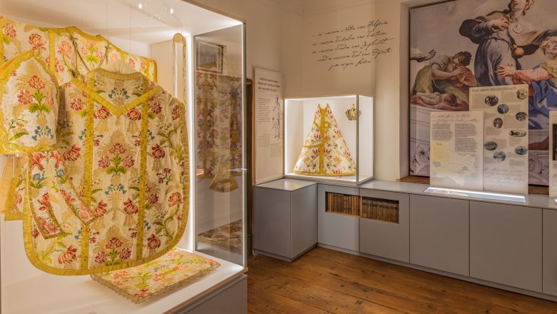 Showcases, © Erwin Schefstoss