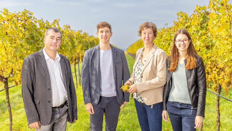 Family Bauer, &copy; Weingut Bauer