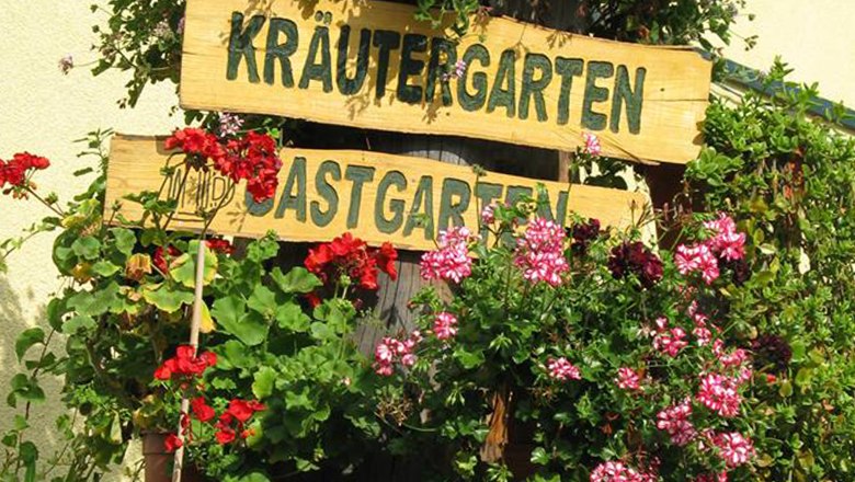 Herbal country inn &quot;anno 1920&quot;, © Natur im Garten/ A. Haiden