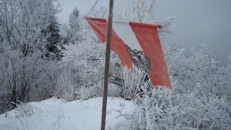 Summit flag on the H&ouml;henstein, &copy; Fam. Helmel