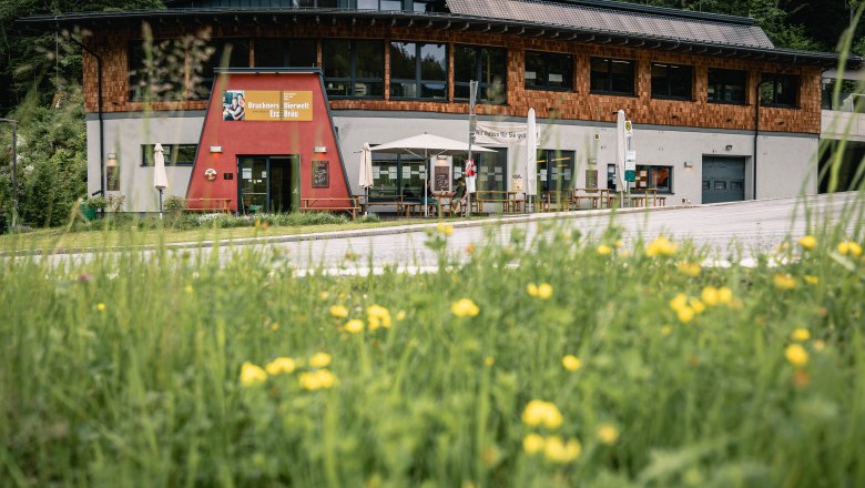 Bruckner's world of beer, © Demolsky