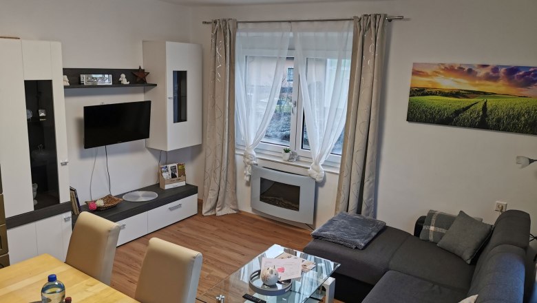 Angel apartment - living and dining room, &copy; &copy; HomeW4, Sonja Wiesinger