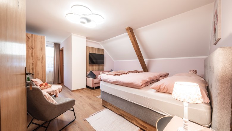 Room example Restaurant DG Lieblingsplatzl, © Nimo Zimmerhackl