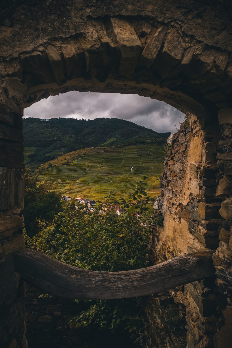 A view from the windows of the old ruin., © Niederösterreich Werbung/Michal Petrů