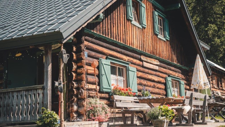 Hochkarlam hut, © Gerald Demolsky
