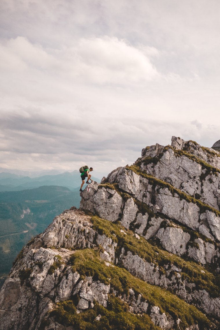 Climbing over the steep ridge., © Niederösterreich Werbung/Gerald Demolsky
