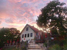 Proksch-H&uuml;tte_Sonnenuntergang, &copy; Baden Tourismus/Sigrid Artner