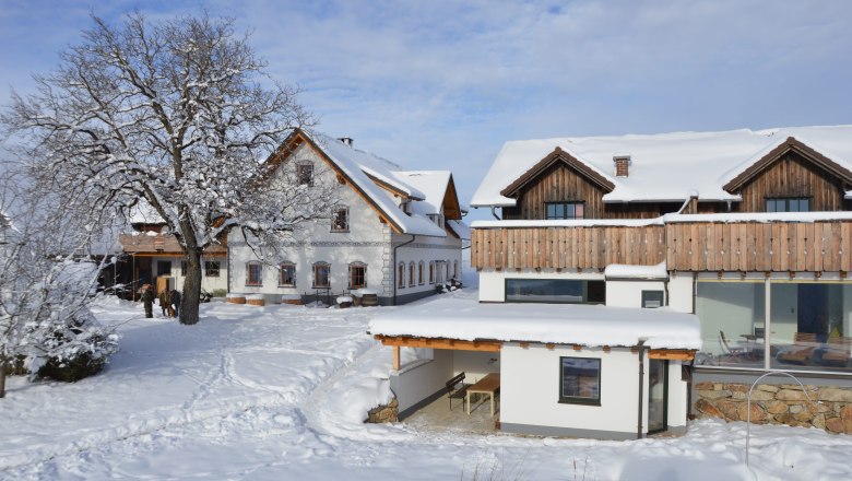 Ebenbauer organic farm in winter, &copy; Gottfried & Rosina Wagner