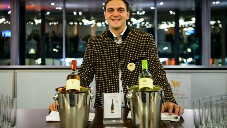 Johannes Maringer presents his wines, &copy; Johannes Maringer
