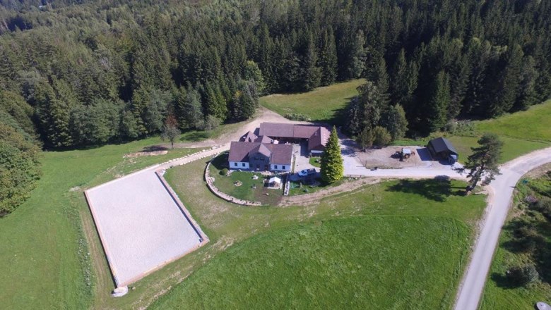 Active stable Hirschenwies, © Birgit Libal