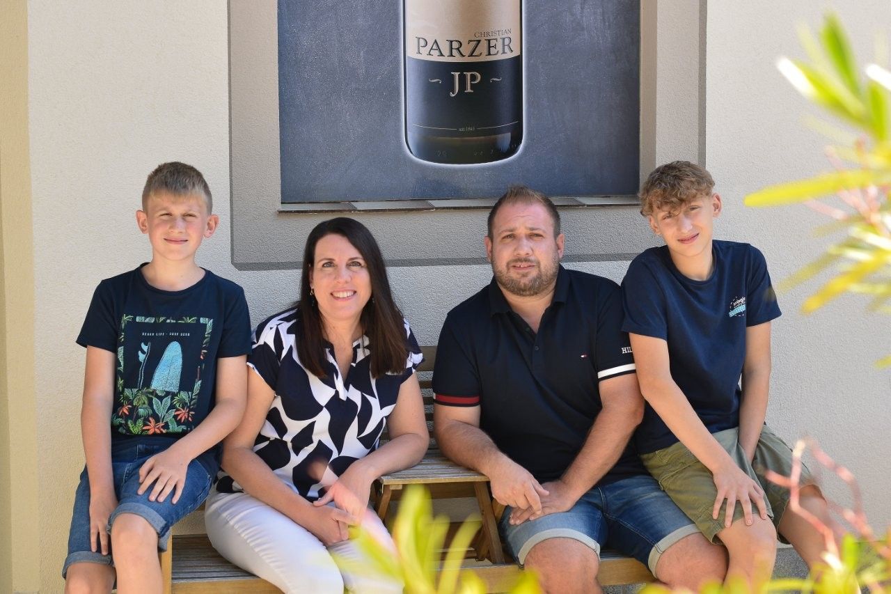 Family photo Parzer small
