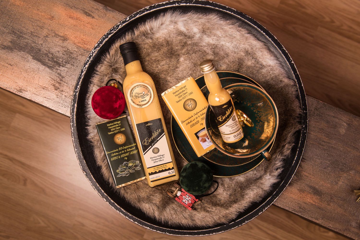 Products from Abhof Höfinger on a tray.