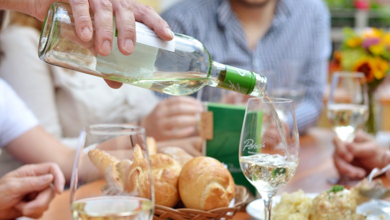 Winegrowing Buschenschank (typical tavern) VINOtake, &copy; Uschi Oswald