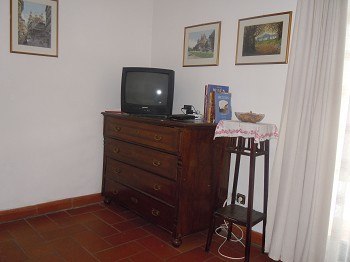 Living room/bedroom with access to the terrace, © Elfriede Kazda