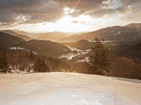 Puchberg am Schneeberg - Blick ins Tal, &copy; Wiener Alpen/ Martin F&uuml;l&ouml;p