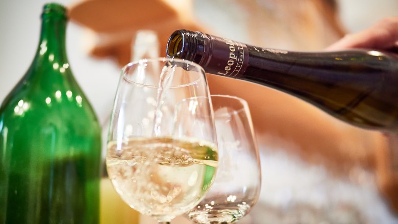 Wine tavern, wine cellar lane Sch&ouml;nberg, &copy; Peter Podpera