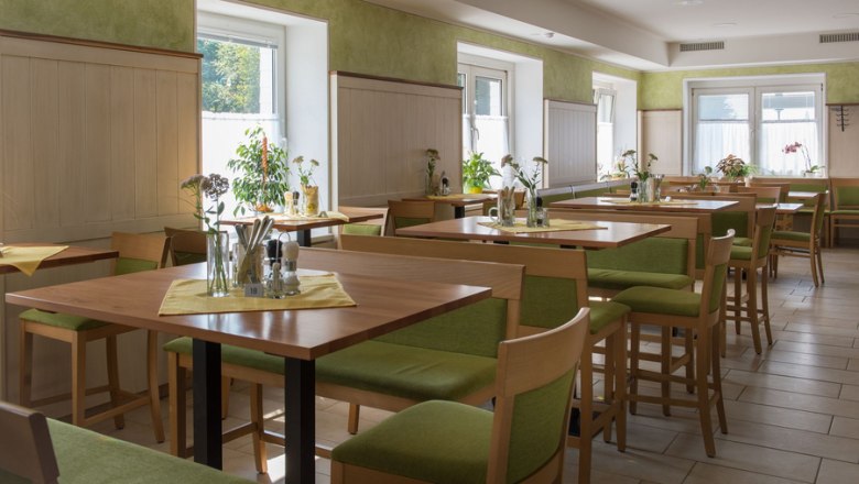 Heurigen restaurant family Harm, © Harm