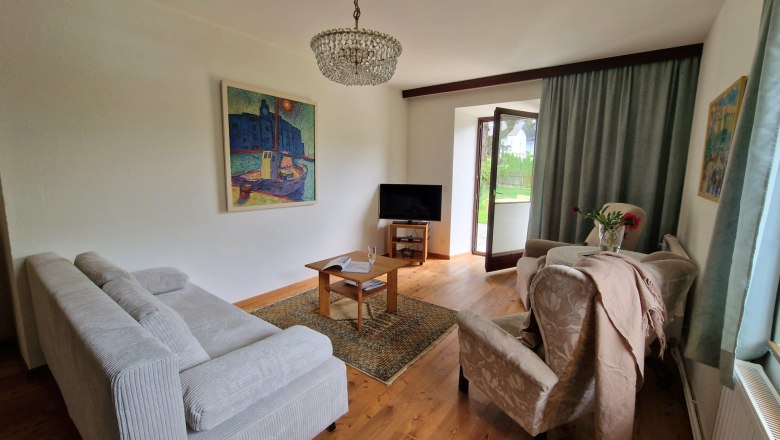 Bedroom 2, &copy; Gabriele Tromp