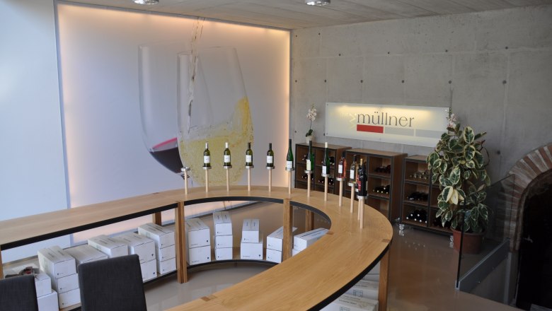 Tasting room, &copy; Weingut Wolfgang M&uuml;llner