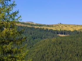 Blick von Aspangberg-St. Peter auf den Hochwechsel, &copy; Wiener Alpen in Nieder&ouml;sterreich - Wechsel