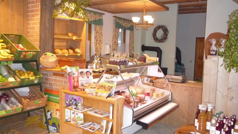 Assortment in the Nibelungen organic store, &copy; Nibelungen Bioladen