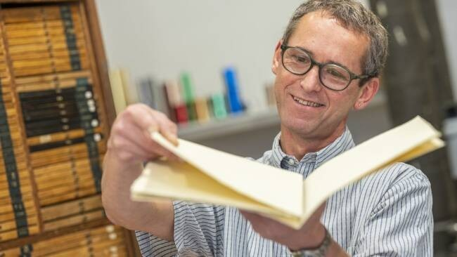 Art bookbinding, &copy; Walter Gstettenhofer