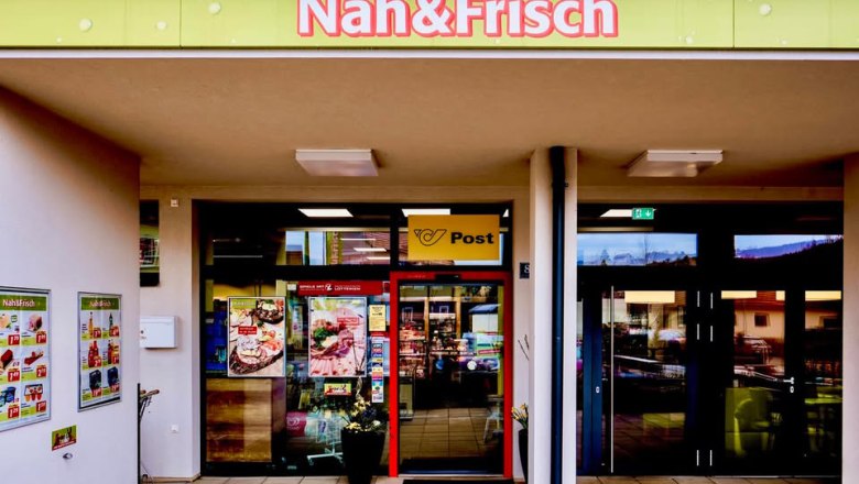 Entrance area of a Nah & Frisch store