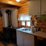 Kitchen in the log cabin, © Magdalena Steindl