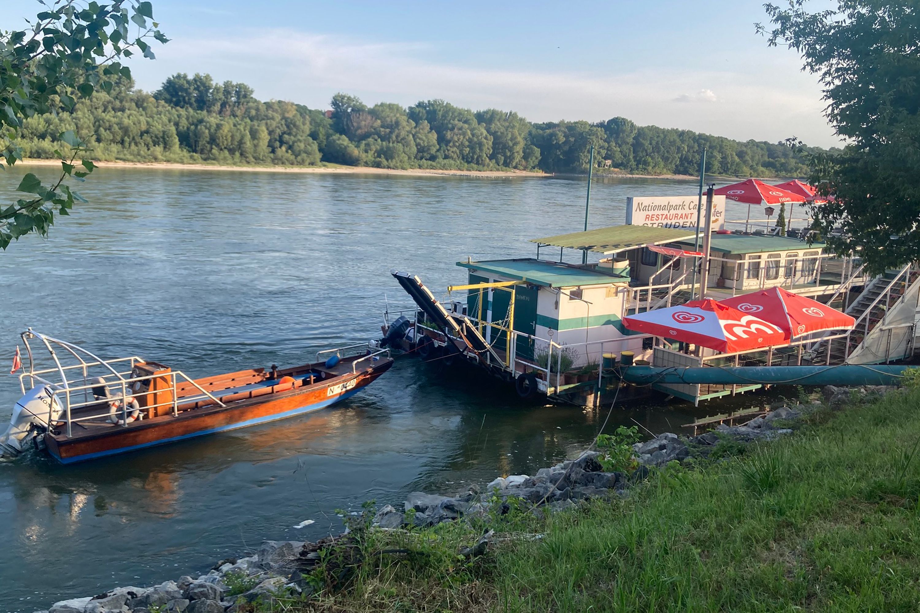 Danube ferry Orth an der Donau