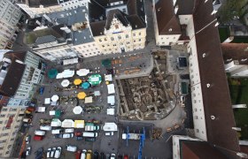 Aerial view of the cathedral square in 2012 with archaeological excavation, © Stadtmuseum St. Pölten