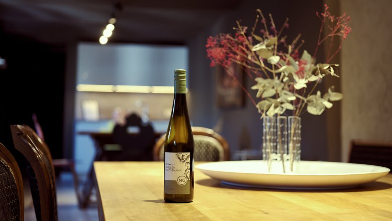 Portraits at the court, &copy; Atelier Schulte