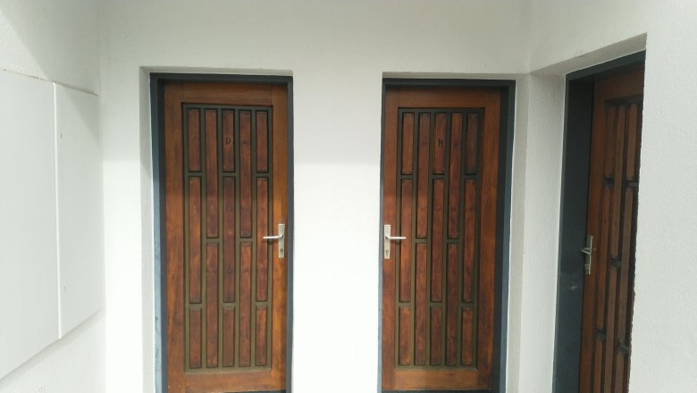 Public toilet cemetery, &copy; Matthias R. Wurth