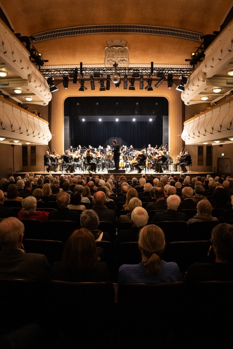 Das 2025 neu renovierte Stadttheater ist ein wahres Schmuckstück, © www.alexschwarz.photography