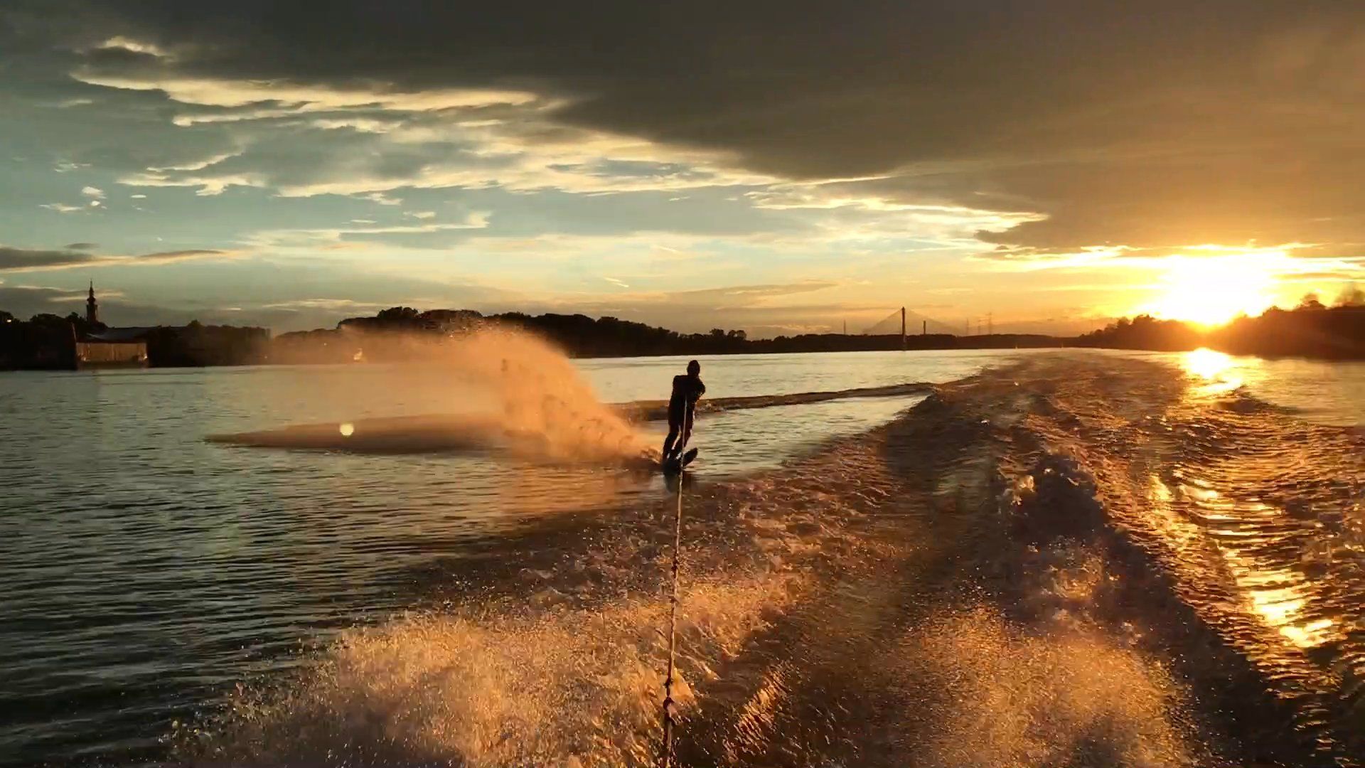 Water skiing in Tulln on the Danube