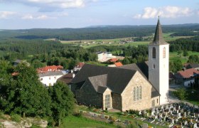 Bad Traunstein parish church, &copy; Gerhard Klawatsch