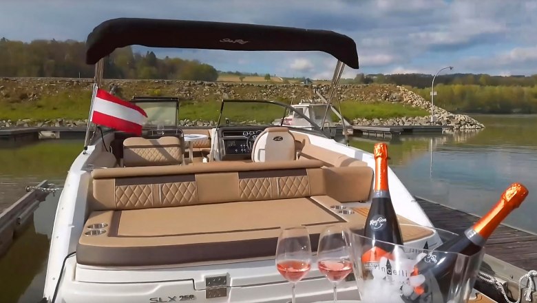 On a boat trip on the Danube, © Attack Werbeagentur (www.attack.at)