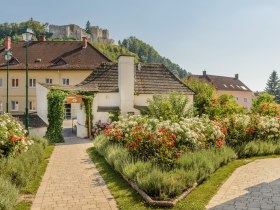 Duftrosengarten Kirchschlag in der Buckligen Welt, © © Im Auftrag von Newman& Co fotografie& bildkonzept KG